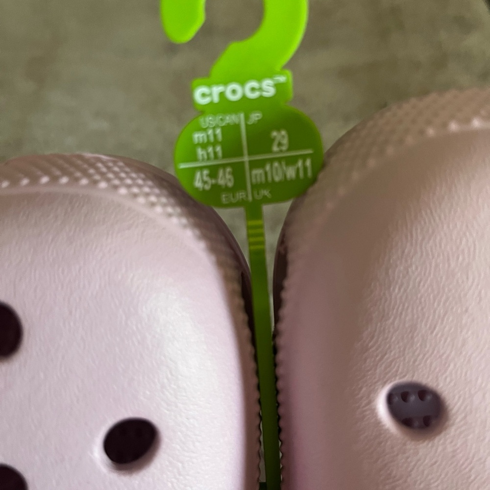 New PINK WOMENS CROC SIZE 11 MENS 10 - Picture 3 of 3